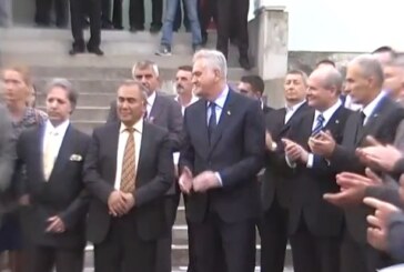 Predsednik Nikolić na manifestaciji „Selo slavi šljivu“ (VIDEO)