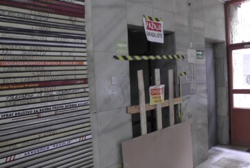 U zgradi Doma sindikata počela zamena dva putnička lifta