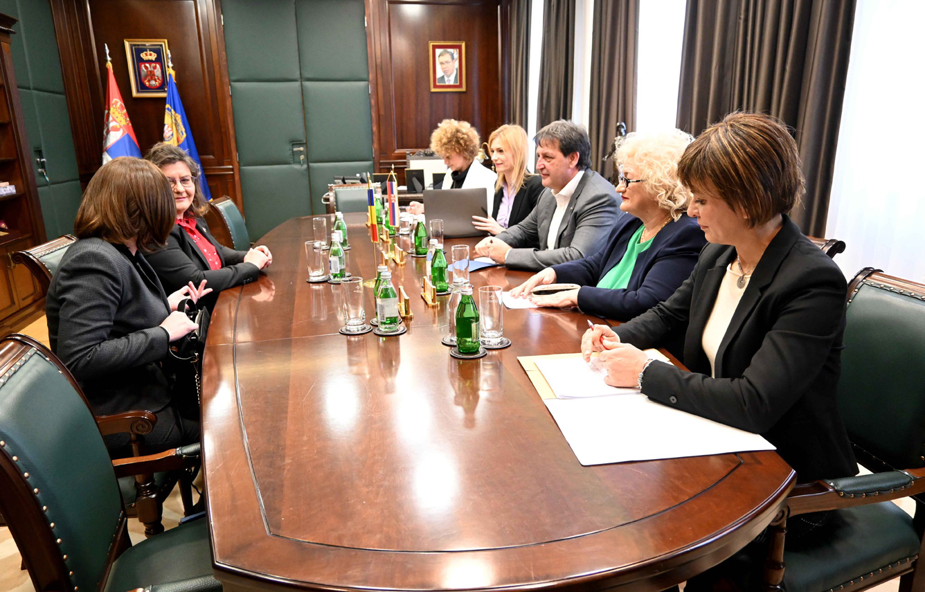 Ministar Bratislav Gašić sastao se sa ambasadorkom Rumunije i ambasadorom Republike Italije