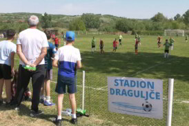 U Jasici rekonstruisan teren za fudbal i postavljene tribine