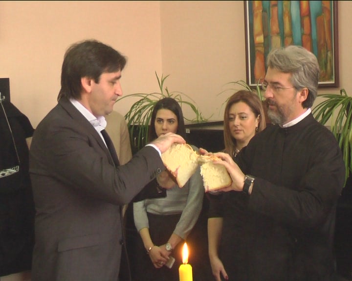 SVETI SAVA GIMNAZIJA[(001825)05-41-43]
