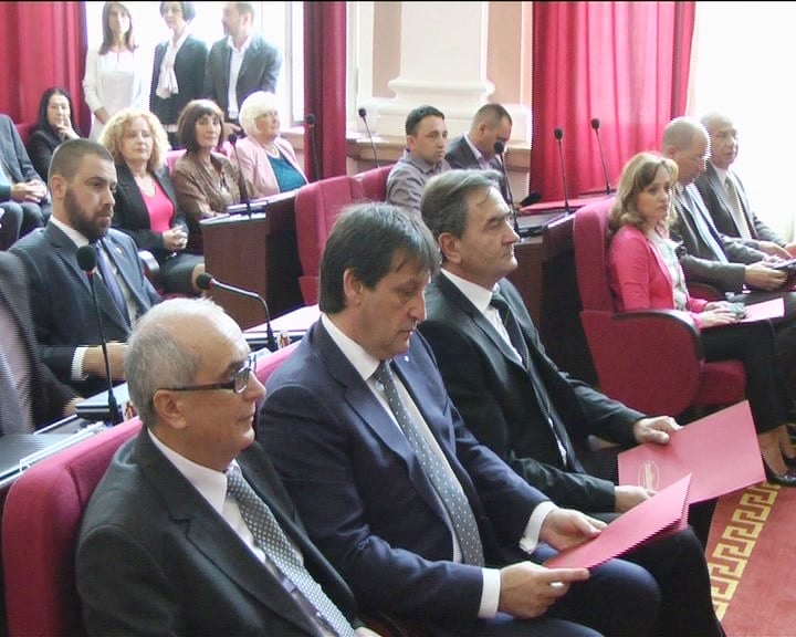 SEDNICA SKUPSTINE GRADA POK[(001074)03-05-40]