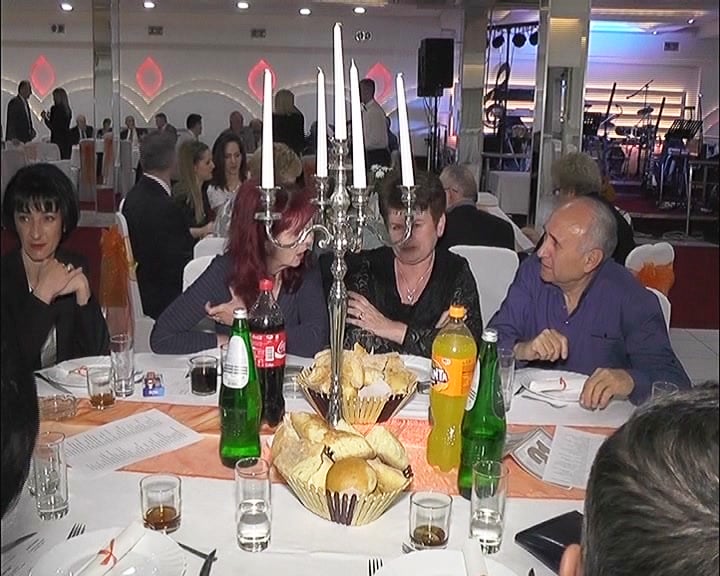 DOBRA NARAV DEJAN[(002238)02-37-24]
