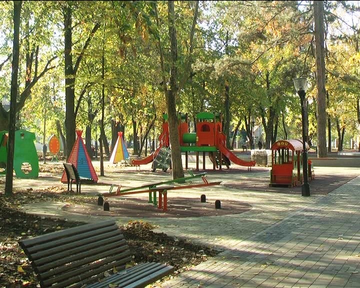 PIONIRSKI PARK-[(003084)